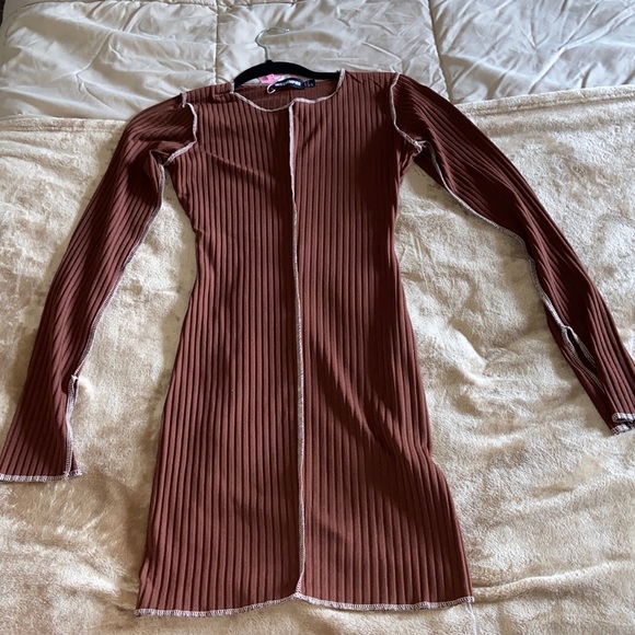Missy Empire size 6 long sleeve tight dress - Picture 1 of 4